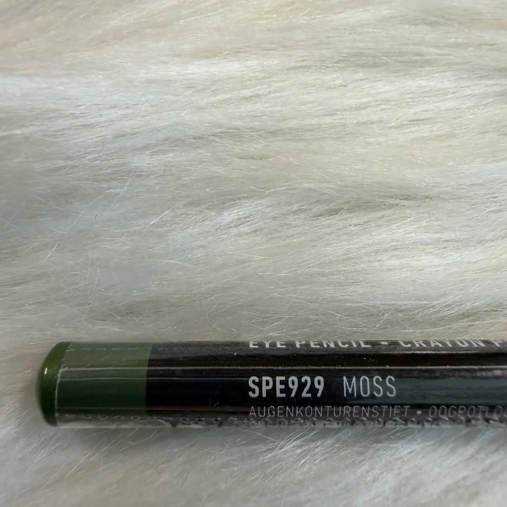 🩷5/$10 NYX Professional Makeup Eyeliner - Green